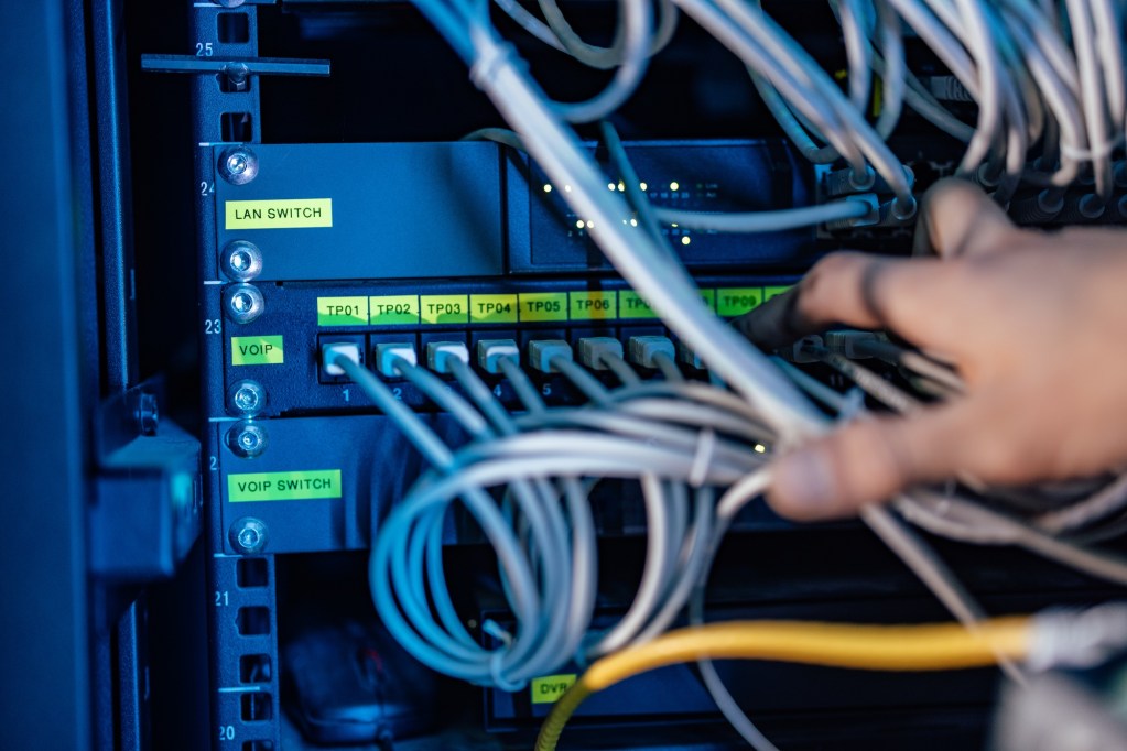 How to Choose the Right VOIP Provider – Step-by-Step Guide for Growing Businesses